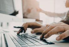 Quantos mercados e supermercados existem em Goiânia e onde estão as oportunidades de lucro?